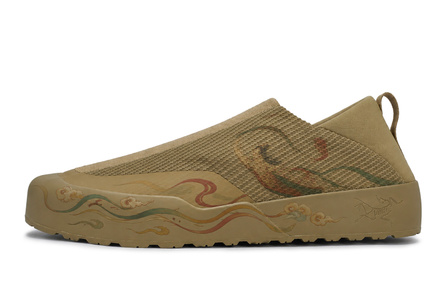 [Custom Sneakers] Arcteryx KRAGG 811 Made Cloud Sleeve Wasteland Chinese Trendy Ancient Style Relaxed New Chinese Style Auspicious Clouds Lazy Mountain Outdoor Functional Comfortable Shock-Absorbing Anti-Slip Wear-Resistant Casual Shoes Men's
