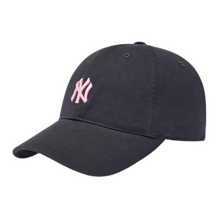 MLB Pink Logo Design New York Yankees Cotton Baseball Cap Unisex Black
