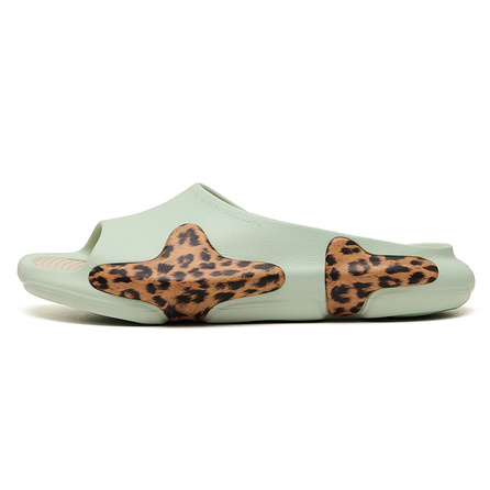 EQLZ EQUALIZER Oasis Sport Street Trend Silent Slip-Resistant Anti-Odor Shock-Absorbing Single-Strap Sandals Unisex Leopard Print