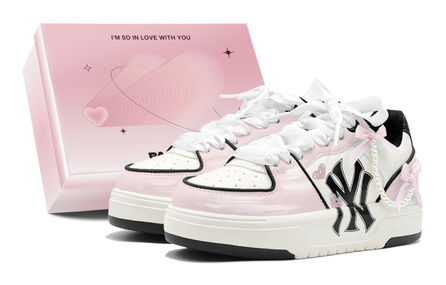 [Custom Sneakers] MLB Chunky Liner Romantic Gift Cloud Sakura Butterfly Dream Pearl Bow Girl Sweet Elegant Comfortable Wear-Resistant Heightening Special Gift Box Low-Top Skate Shoes Unisex Pink White