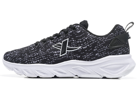 XTEP Anti-Slip Wear-Resistant Breathable Lightweight Low-Top Running Shoes Men's Black White
