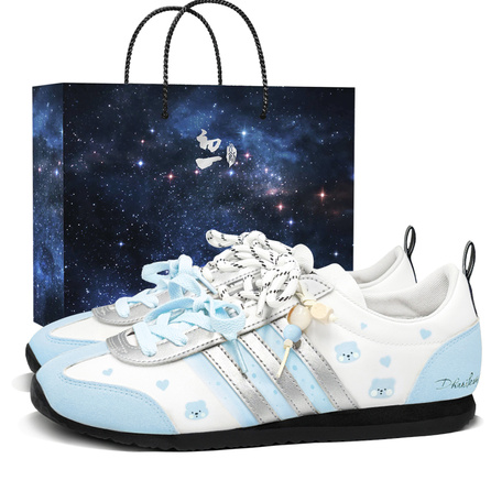[Custom Sneakers] adidas VS JOG 2.0 Gift Bag Edition Light Blue Soft Bear Chu Yi Culture V Gentle Versatile Couple Style Comfortable Breathable Non-Slip Wear-Resistant Lightweight Low-Top German Training Shoes Unisex Blue White