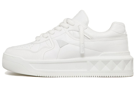 Valentino Garavani One Stud Lace Up Sneakers