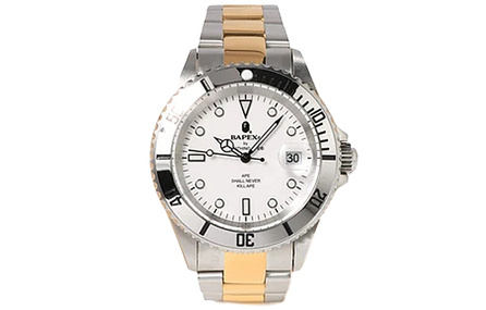 A BATHING APE Type 1 Bapex Watch Silver/Gold
