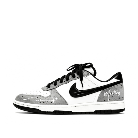 [Custom Sneakers] Nike Big First Sight Leather Vintage Distressed American Campus Commute Confession Hand-Painted Niche Design Premium Ins Style Couple Non-Slip Cushioning Wear-Resistant Low-Top Skate Shoes Unisex