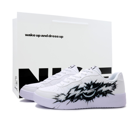 [Custom Sneakers] Li-Ning Floating Boat Breaking Flash Smile Guest Synthetic Leather Hand-Painted Spray-Painted Trendy Street Lightweight Breathable Low-Top Skate Shoes Unisex Black White