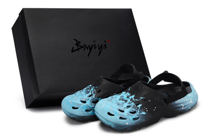 Custom Shoesadidas MAXXCLOG 811 Manufacture 'Fluorescent Sea' Special Box Fresh Waves Summer 'Step-in-Feel' Hand-Painted Spray-Painted Clogs Unisex Black White Blue