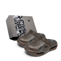 Playboy Minimalist Trendy Casual Versatile Hollow Breathable Lightweight Comfortable Soft Sole Beach Summer Cool Lazy Closed-Toe Slippers Two-Way Wear Creek Outdoor Sports Non-Slip Wear-Resistant Clogs Men's Gift Box Edition коричневый