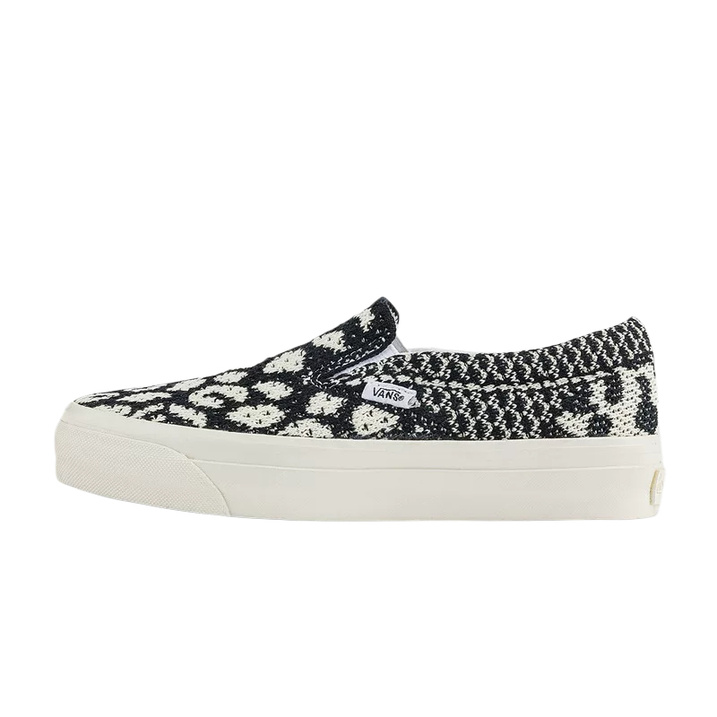 Vans LX Classic Slip On 98 LX Classic Slip-On 98 Leopard Print Slip-On Low-Top Canvas Shoes Unisex