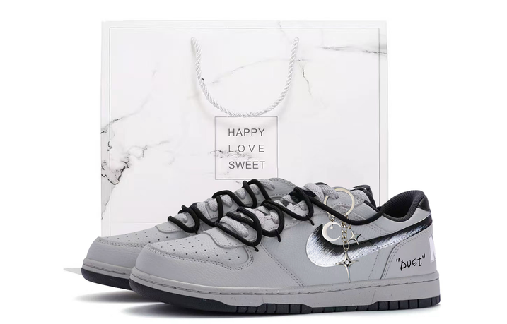[Custom Sneakers] Nike Big Horse Year CNY Simple Trendy Versatile Comfortable Campus Style Gift Box Low-Top Skate Shoes Unisex White Black