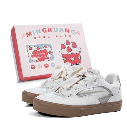 MINGKUANG Streetwear Earthy Maillard Gift Box Ultra Fiber Leather Retro Color Block Material Mix Street Fashion Trendy Skateboard Soft Sole Anti-Slip Wear-Resistant Low-Top Skate Shoes Unisex