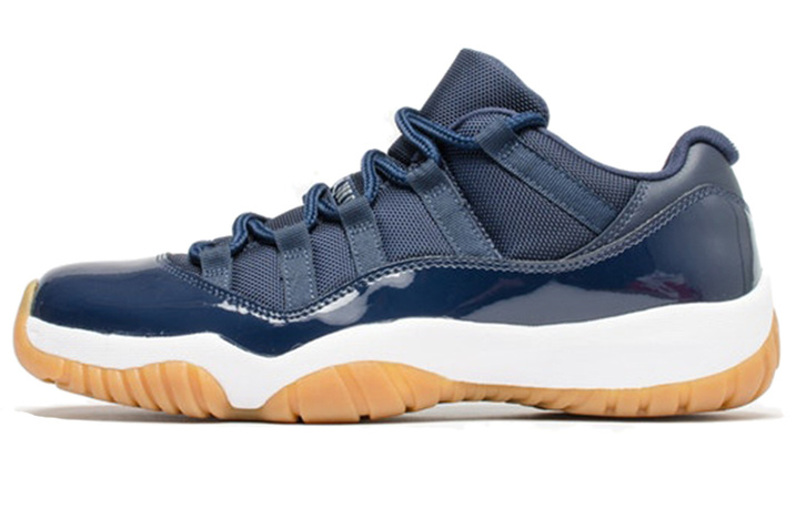 JORDAN 11 Retro Low Midnight Navy