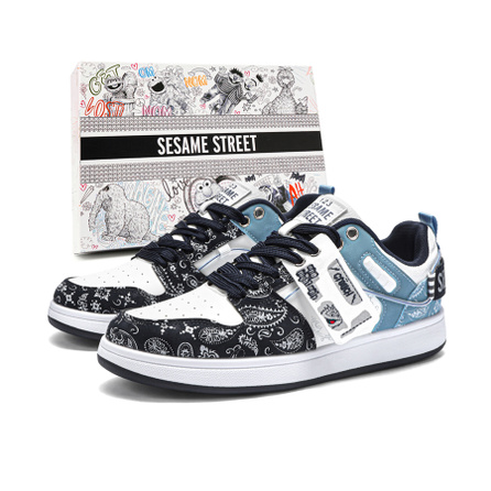 SESAME STREET Chinese Blue & White Porcelain Print Retro Casual Versatile Exquisite Design Comfort Commuter Anti-Slip Impact Resistant Wear-Resistant Balanced Lightweight Breathable Support Height-Increasing Sweat-Absorbing Low-Top Sneakers Unisex