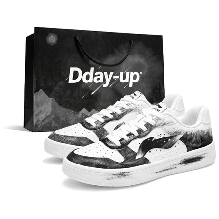 [Custom Sneakers] LiNing Floating Boat Panda 2.0 Four-Season Street Hip-Hop Trendy Versatile Couple Youth Campus Design Sense Personality Minimalist Hand-Painted Wear-Resistant Low-Top Skate Shoes Men's Black White