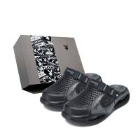 Playboy Minimalist Trendy Casual Versatile Hollow Breathable Lightweight Comfortable Soft Sole Beach Summer Cool Lazy Closed-Toe Slippers Two-Way Wear Creek Outdoor Sports Non-Slip Wear-Resistant Clogs Men's Gift Box Edition Черный серый