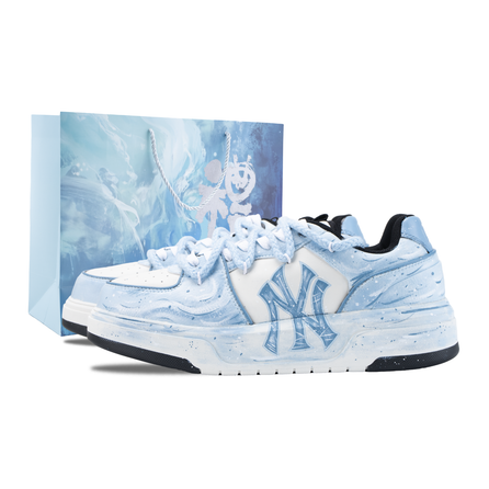[Custom Sneakers] MLB Chunky Liner Light Blue Prelude Special Gift Bag Seaside Blue-White Contrast Wave Hand-Painted Refreshing Niche Slip-Resistant Wear-Resistant Low-Top Skate Shoes Unisex White-Blue